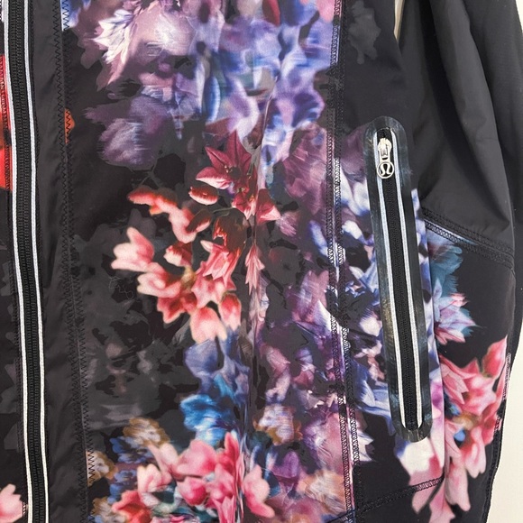 Lululemon Run Get Up And Glow black Jacket Spring Has Sprung Multi flower coat-6 - Picture 2 of 6